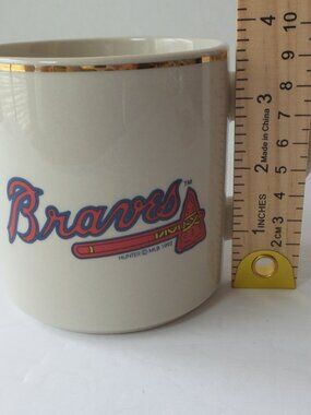 Atlanta Braves Ceramic Coffee Mug with Gold Trim - MLB 1992